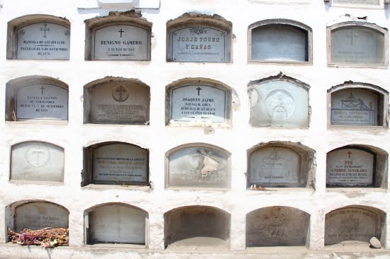 Explora la riqueza cultural en el antiguo Cementerio de la Barranca, Trujillo, Perú